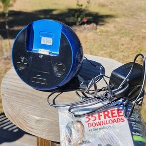 iPod Docking Station with Speaker - Blue